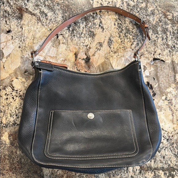 COACH VINTAGE Black Pebble Leather Chelsea Shoulder Bag. - Picture 1 of 4
